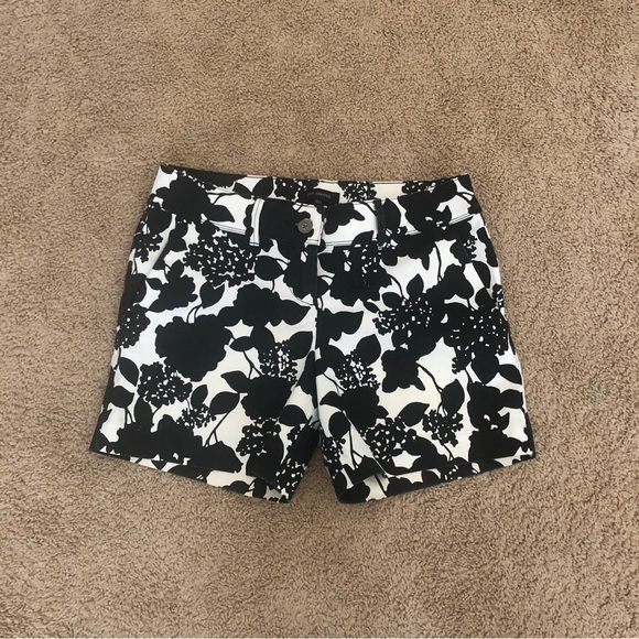 The Limited Tailored Shorts Women’s Size 4 - Picture 1 of 4